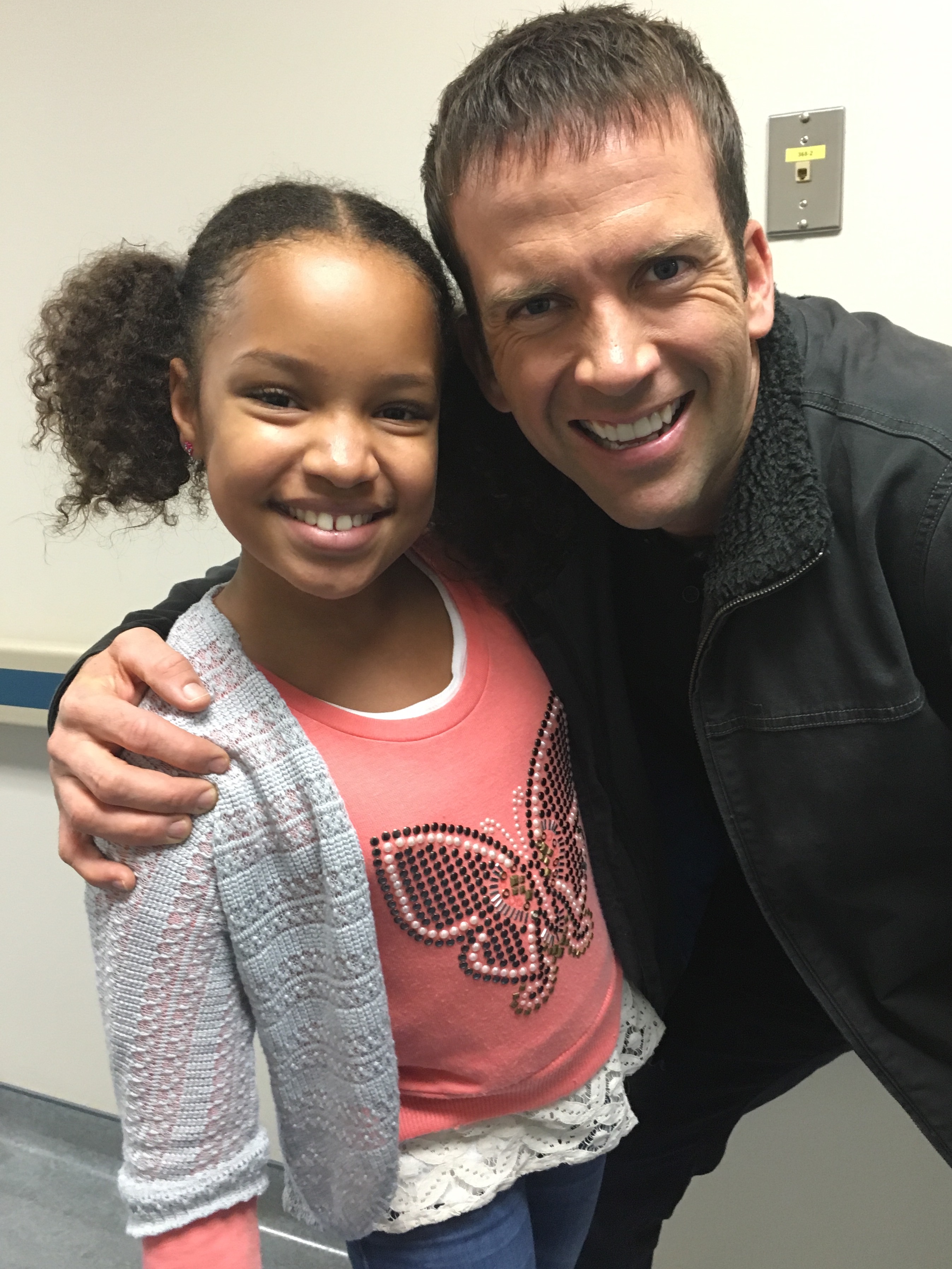 Brooklyn-Bella on set of NCIS New Orleans with actor Lucas Black.