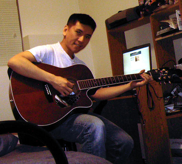 Cal Nguyen - guitarist