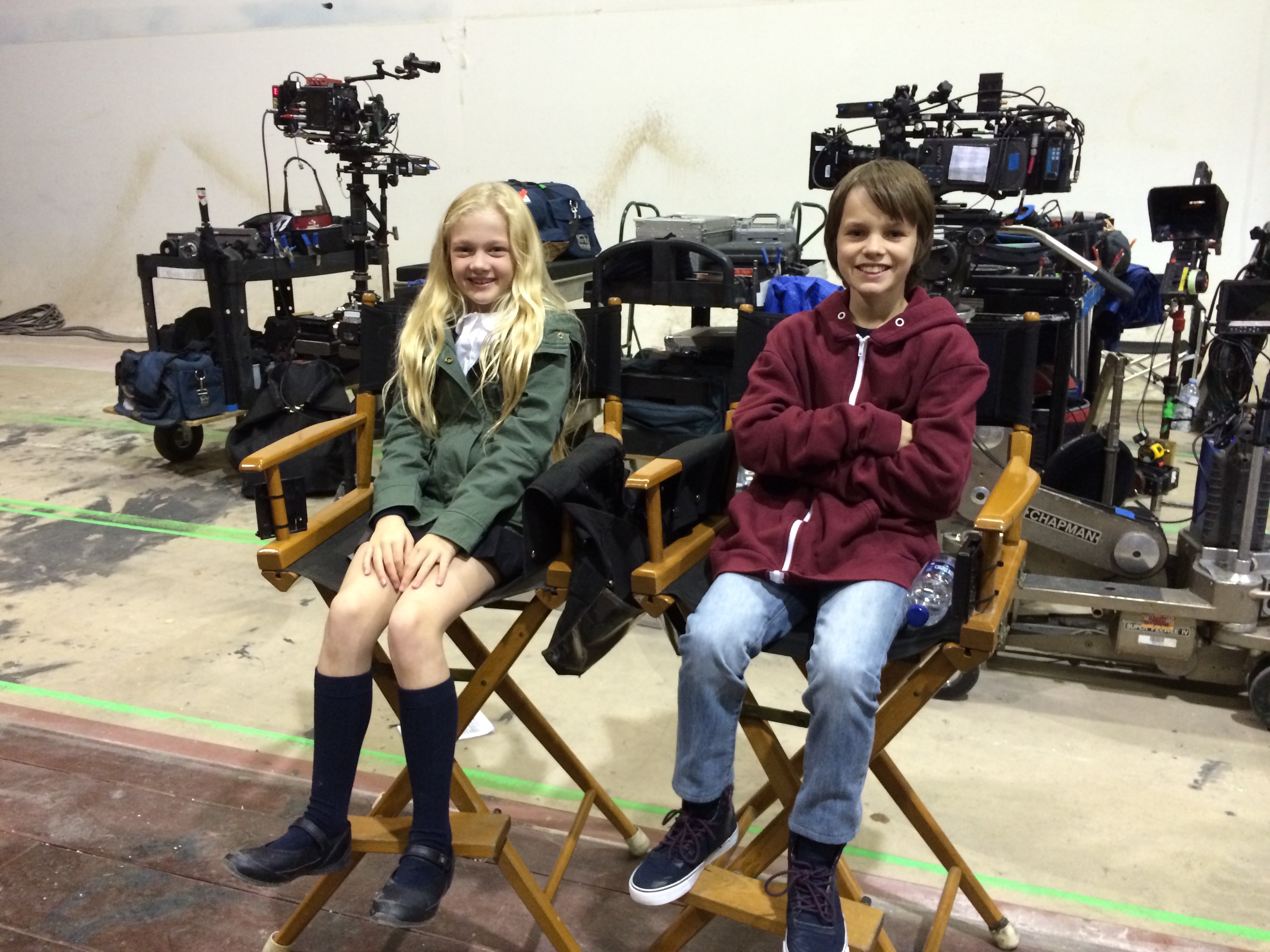 With Sarah Abbott on the set of Heroes Reborn 2016. Young Malina and young Tommy.