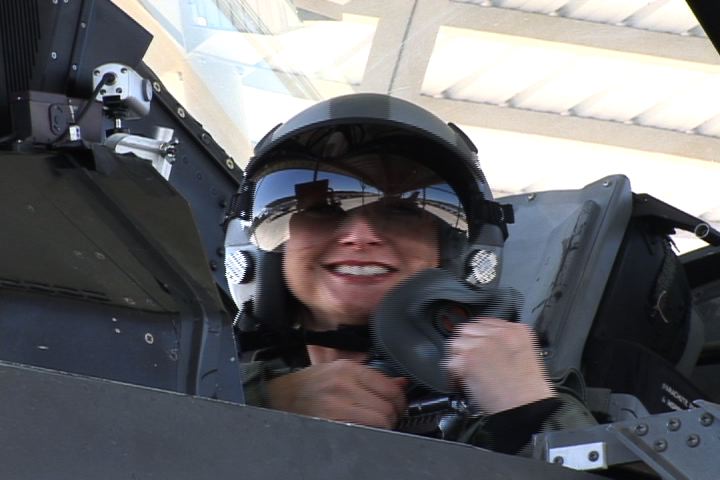 War Reporter Alex Quade finishes F-16 ride-along, for her film: 