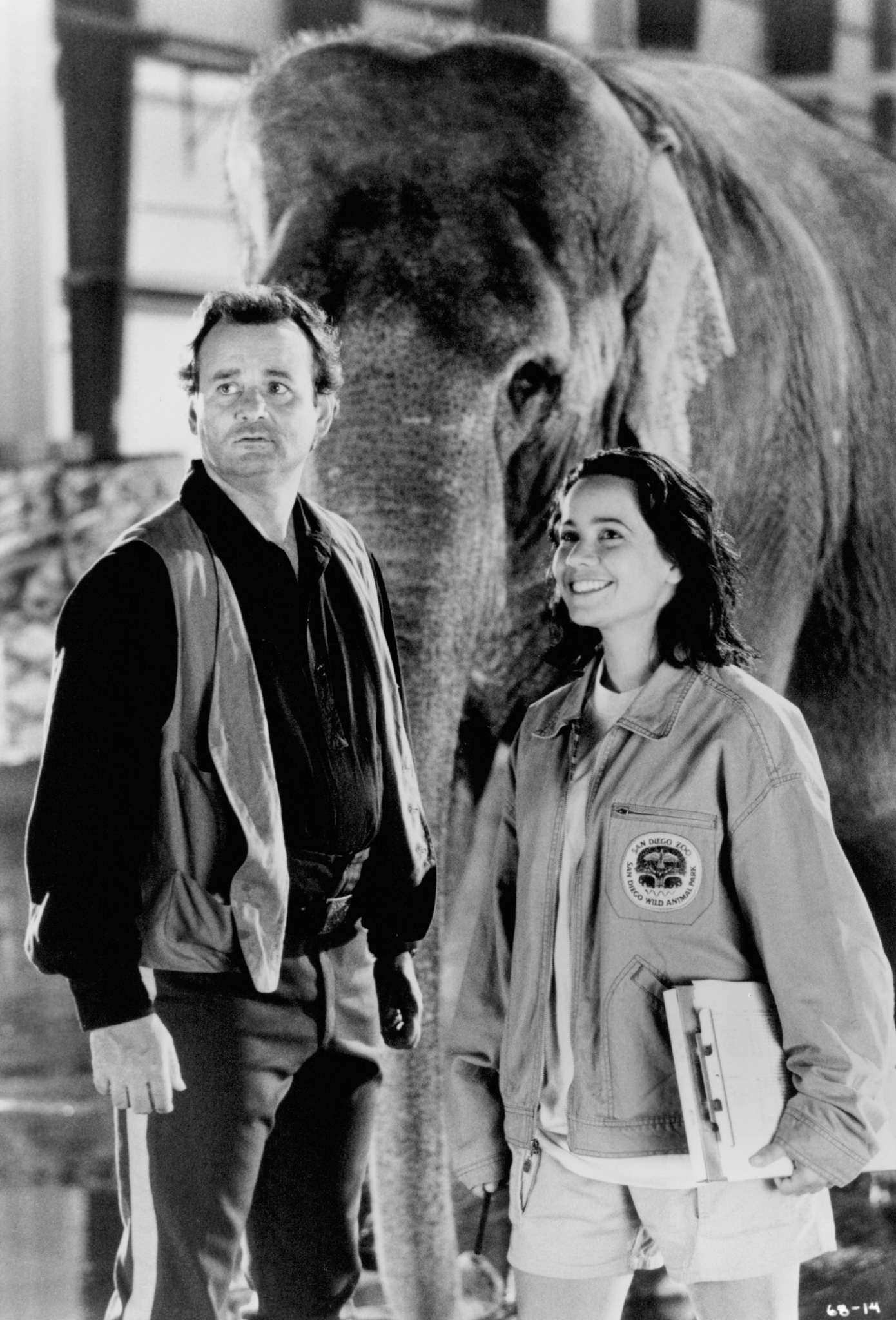 Still of Bill Murray and Janeane Garofalo in Larger Than Life (1996)