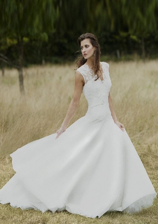Wedding Magazine 2010 - Lyn Ashworth Wedding Dresses