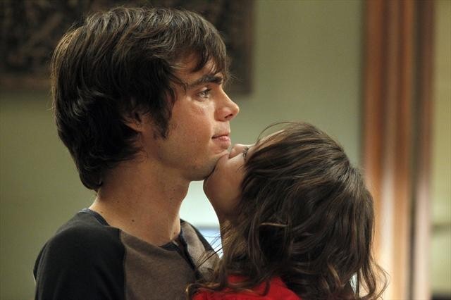 Still of Reid Ewing and Aubrey Anderson-Emmons in Moderni seima (2009)