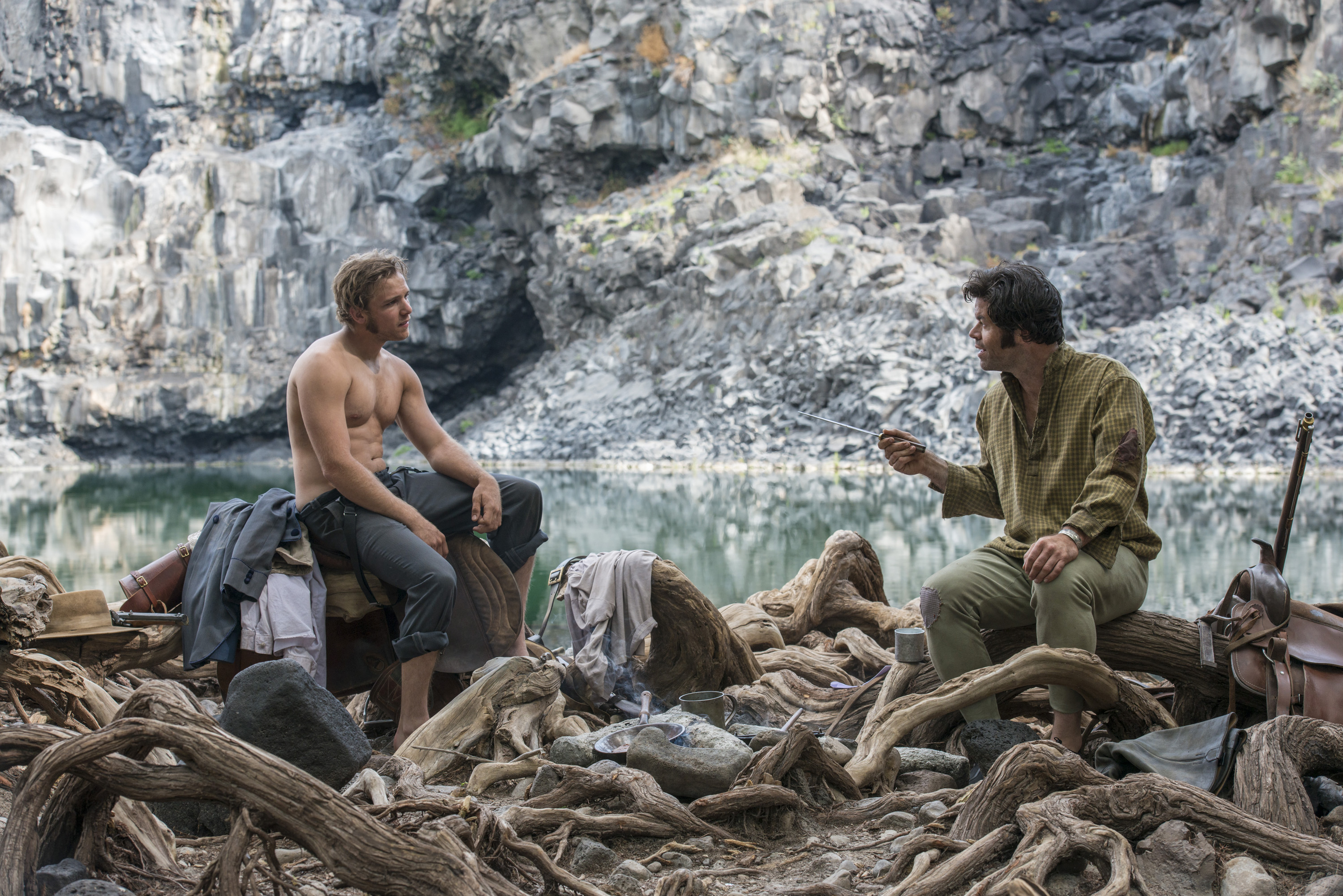 Still of Robert Baker and Max Thieriot in Texas Rising (2015)