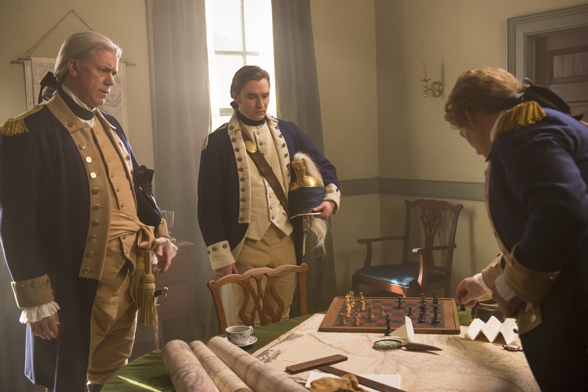 Still of Michael Gaston, Ian Kahn, Seth Numrich and George Washington in TURN (2014)