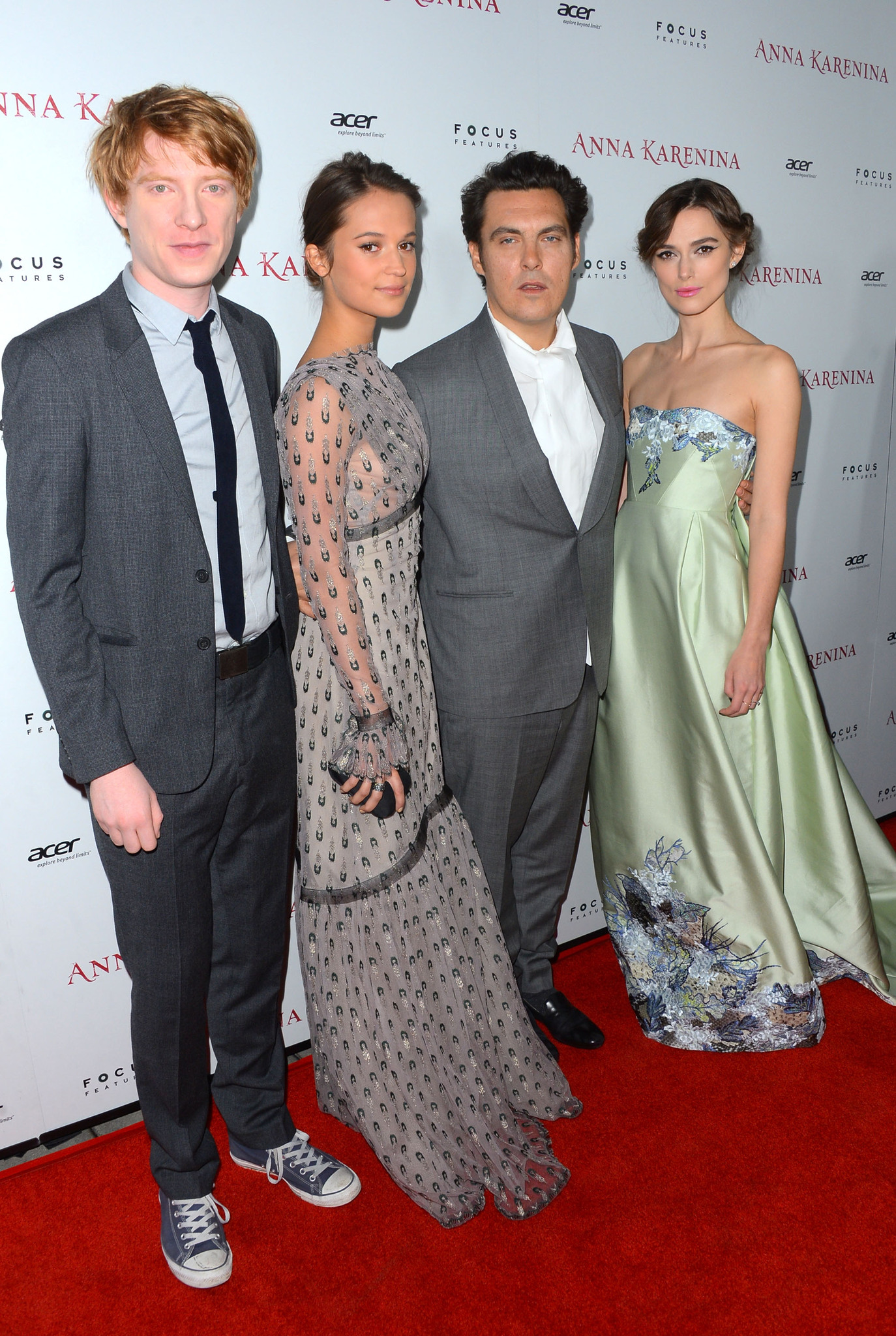 Keira Knightley, Joe Wright, Domhnall Gleeson and Alicia Vikander at event of Anna Karenina (2012)