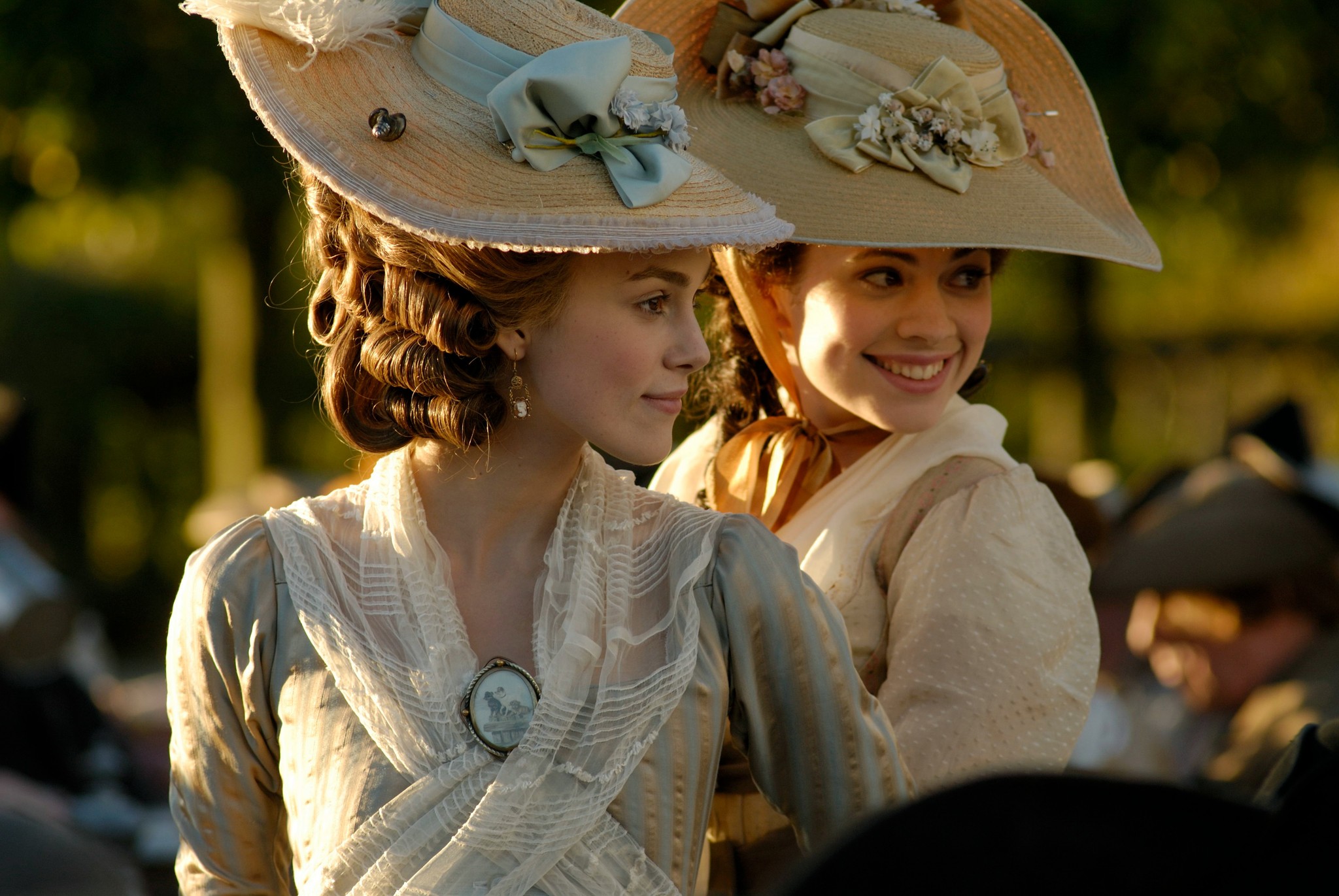 Still of Keira Knightley and Hayley Atwell in The Duchess (2008)