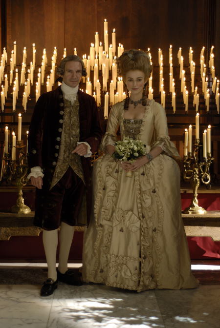 Still of Ralph Fiennes and Keira Knightley in The Duchess (2008)