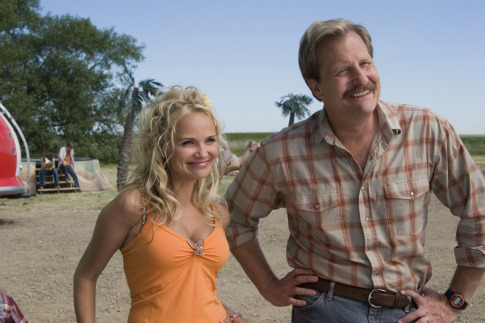 Still of Jeff Daniels and Kristin Chenoweth in RV (2006)