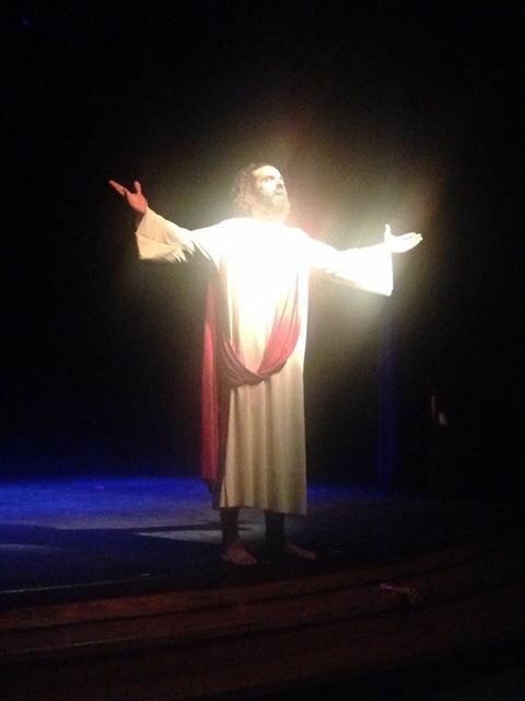 Performing Jesus..