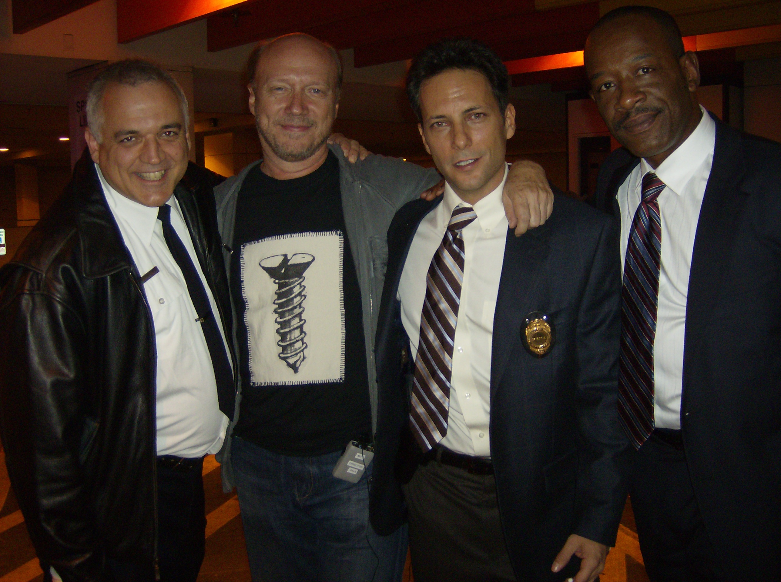 Glenn Taranto, Paul Haggis, Allan Steele, Lennie James on the set of THE NEXT THREE DAYS