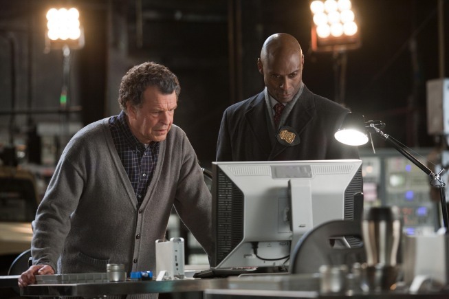 Still of John Noble and Lance Reddick in Ties riba (2008)