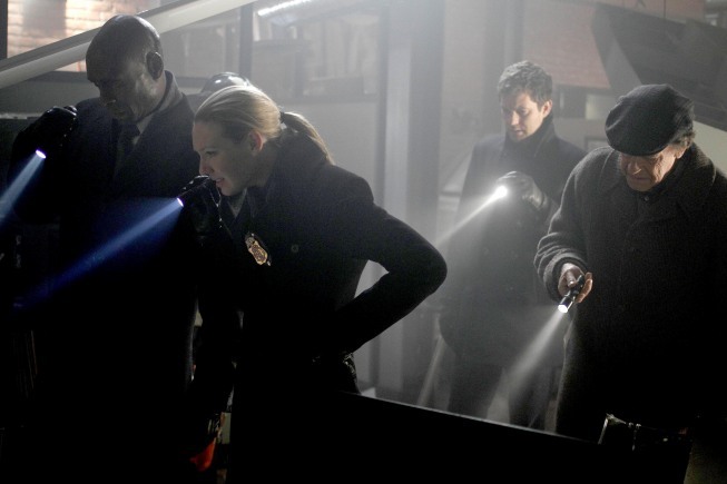 Still of Joshua Jackson, John Noble, Lance Reddick and Anna Torv in Ties riba (2008)