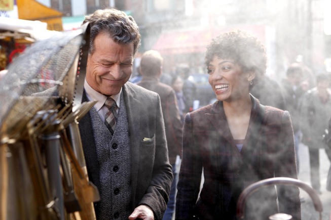 Still of John Noble and Jasika Nicole in Ties riba (2008)