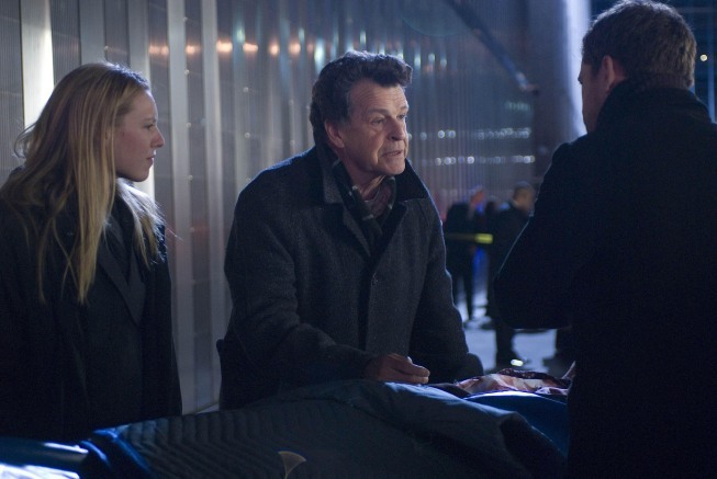 Still of Joshua Jackson, John Noble and Anna Torv in Ties riba (2008)