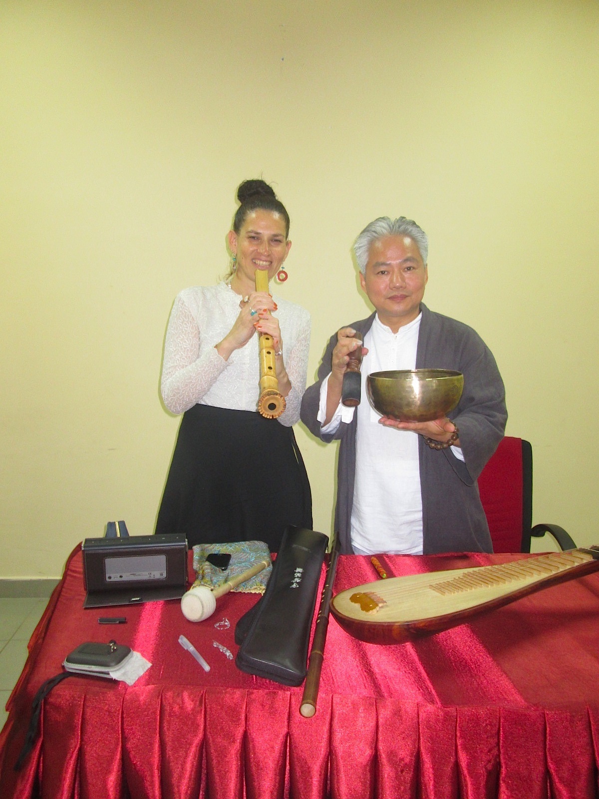 Mira Arad with musician Master FANG Jinlong (China) at the Asian Buddhist Culture Conference in Kandy, Sri Lanka