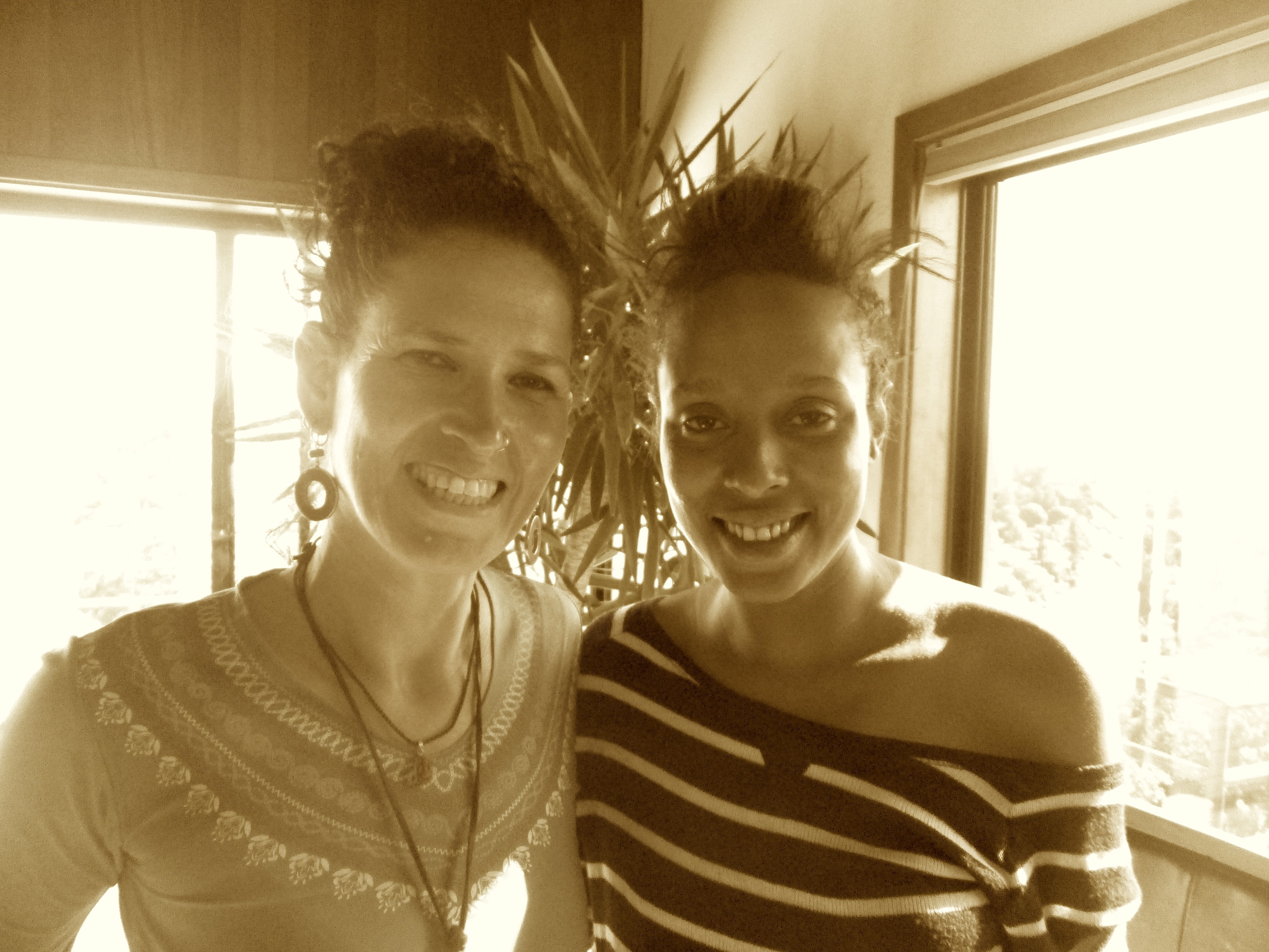 Mira Arad with the well-known musician Ester Rada (Ethiopia/Israel).