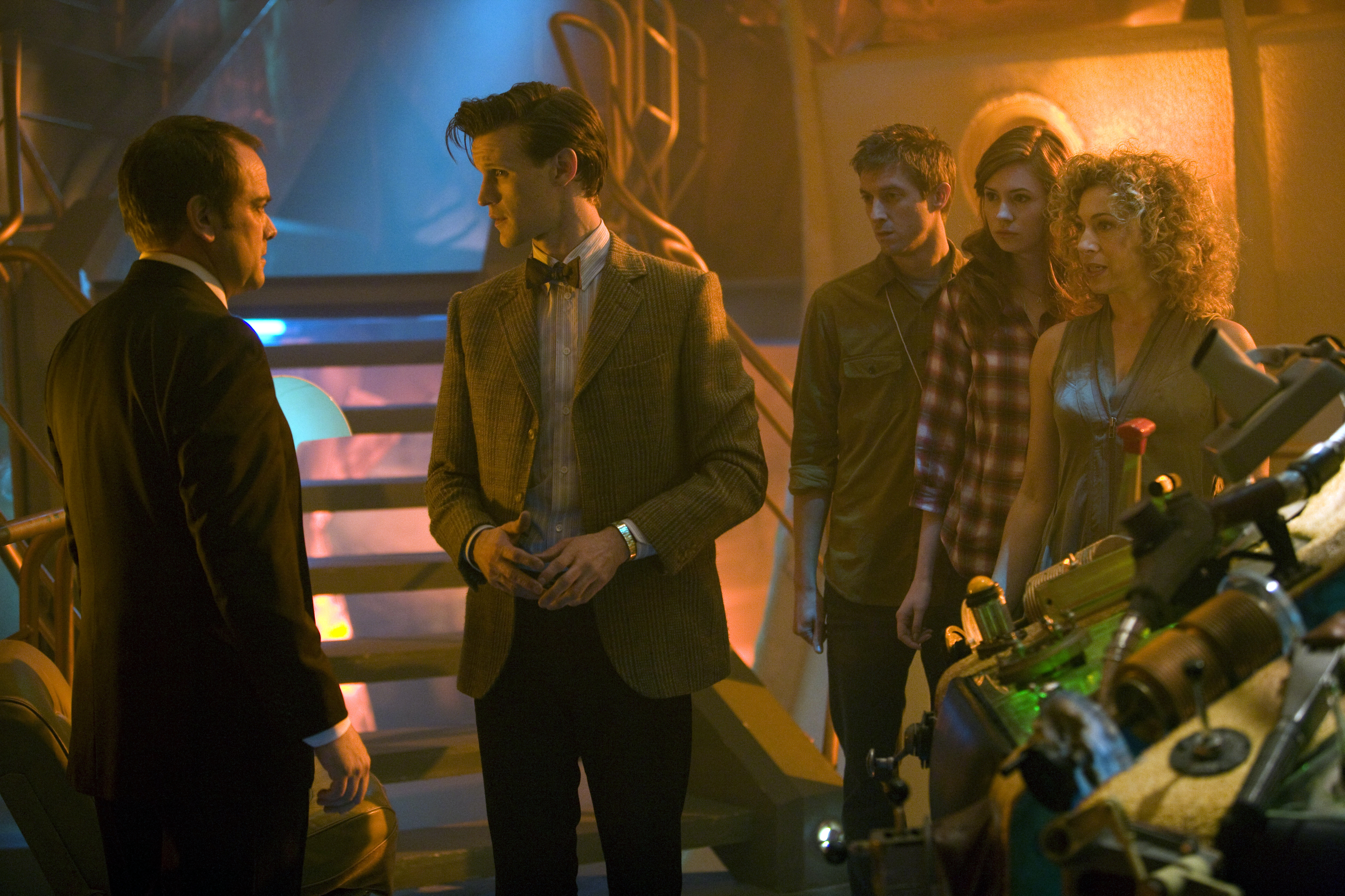 Still of Alex Kingston, Mark Sheppard, Matt Smith, Karen Gillan and Arthur Darvill in Doctor Who (2005)