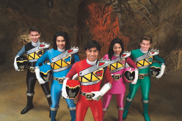 Power Rangers Dino Charge Core 5 cast helmetless in the Ranger Base