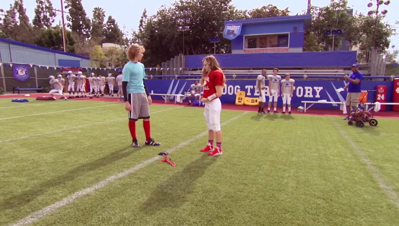 Will Meyers and Brec Bassinger on NICKELODEON's Bella and the Bulldogs ~ Ep 18 