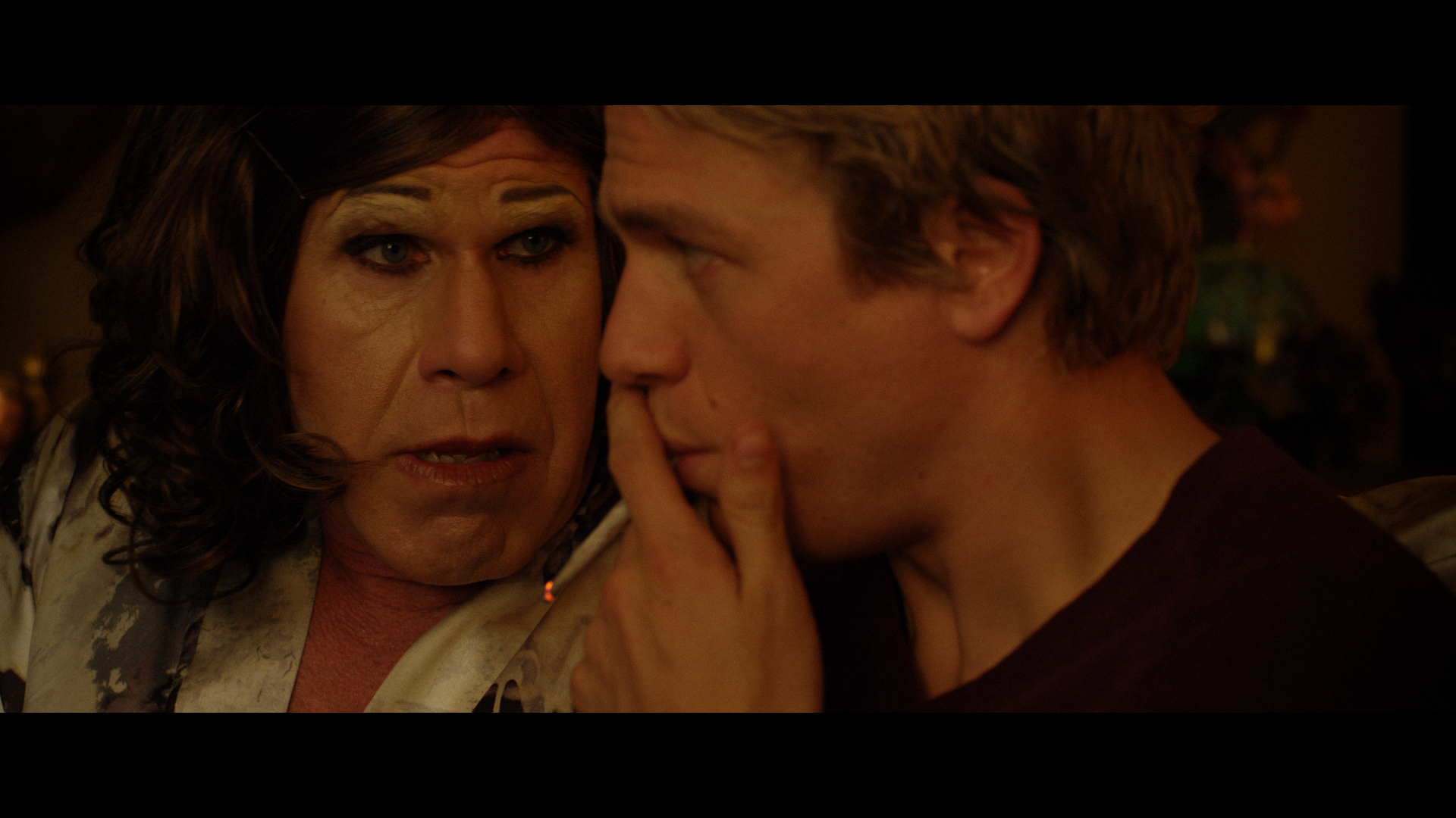Still of Ron Perlman and Charlie Hunnam in Frankie Go Boom (2012)