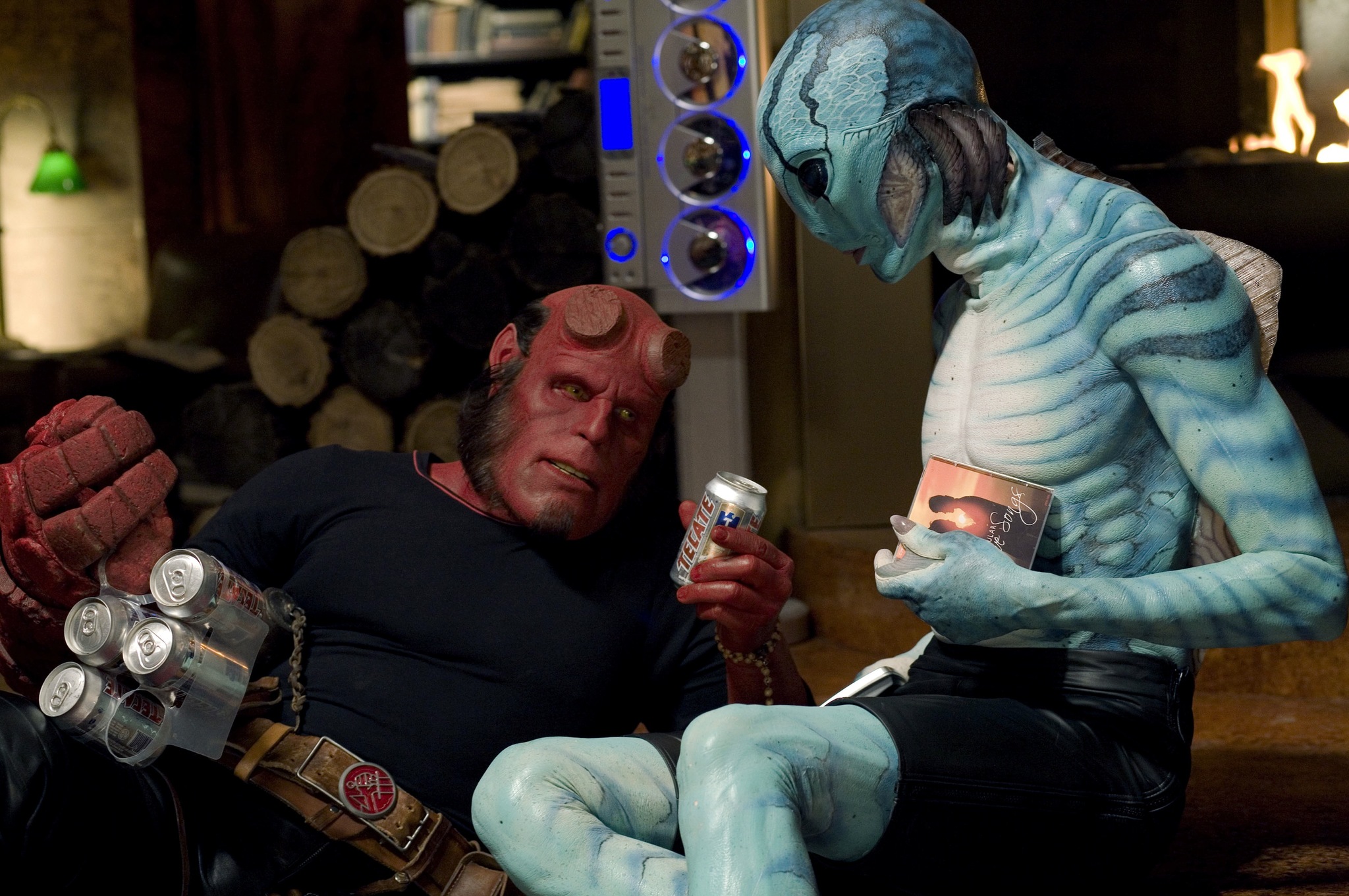 Still of Ron Perlman and Doug Jones in Hellboy II: The Golden Army (2008)