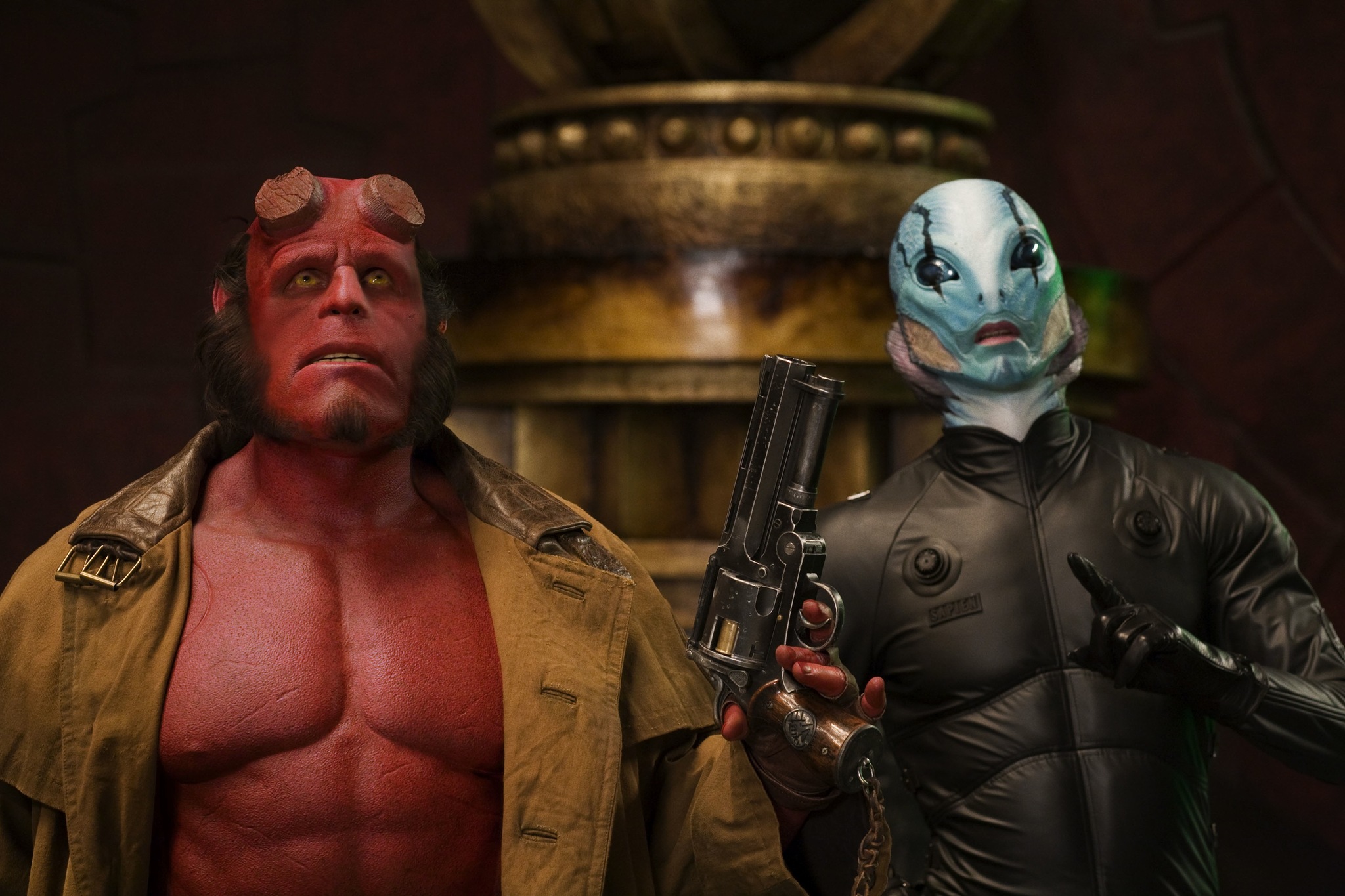 Still of Ron Perlman and Doug Jones in Hellboy II: The Golden Army (2008)