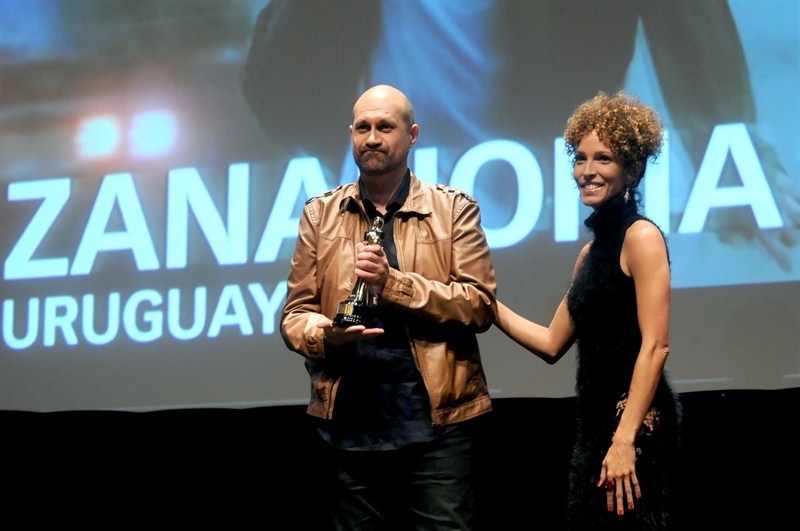 Zanahoria by Enrique Buchichio Colón de Oro won 40 Latin American Film Festival of Huelva (south of Spain), the highest award of the appointment.