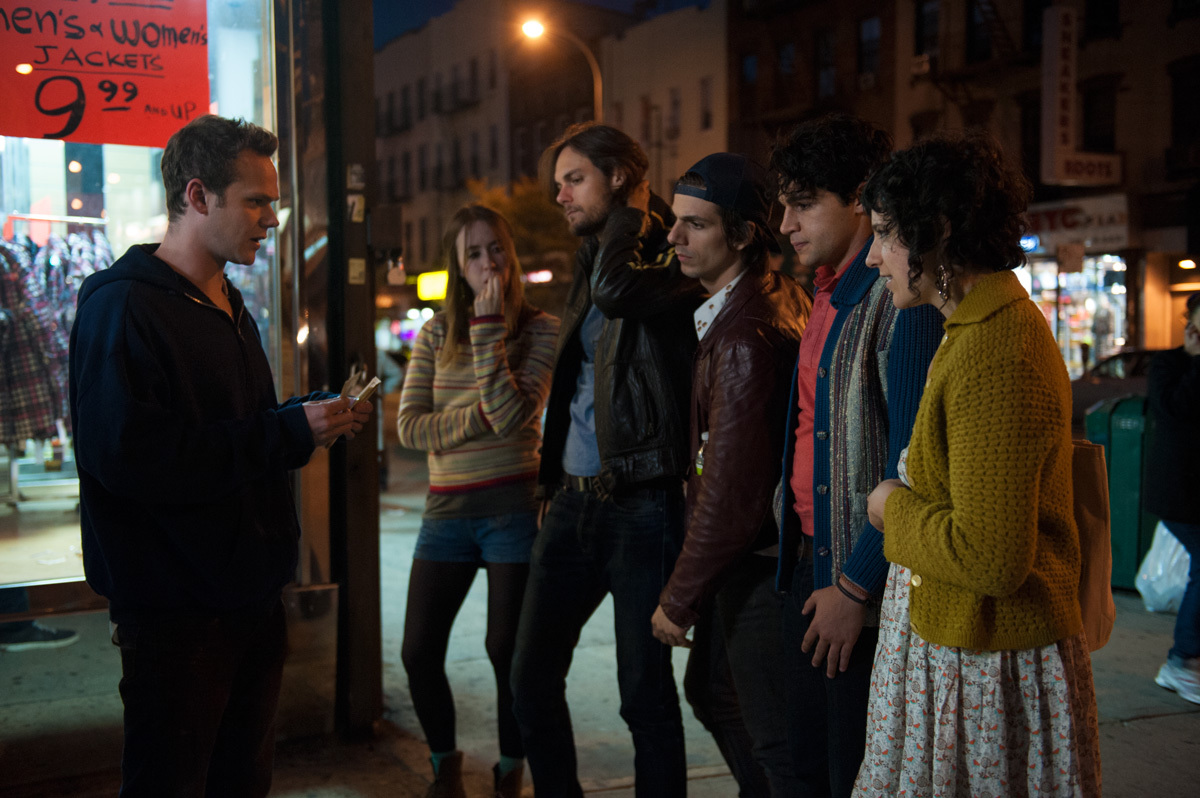 Still of Robert Beitzel, Joseph Cross, Lucas Papaelias, Stephanie Ellis, Christopher Abbott and Nicki Miller in Art Machine (2012)