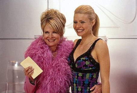 Still of Candice Bergen and Gwyneth Paltrow in View from the Top (2003)