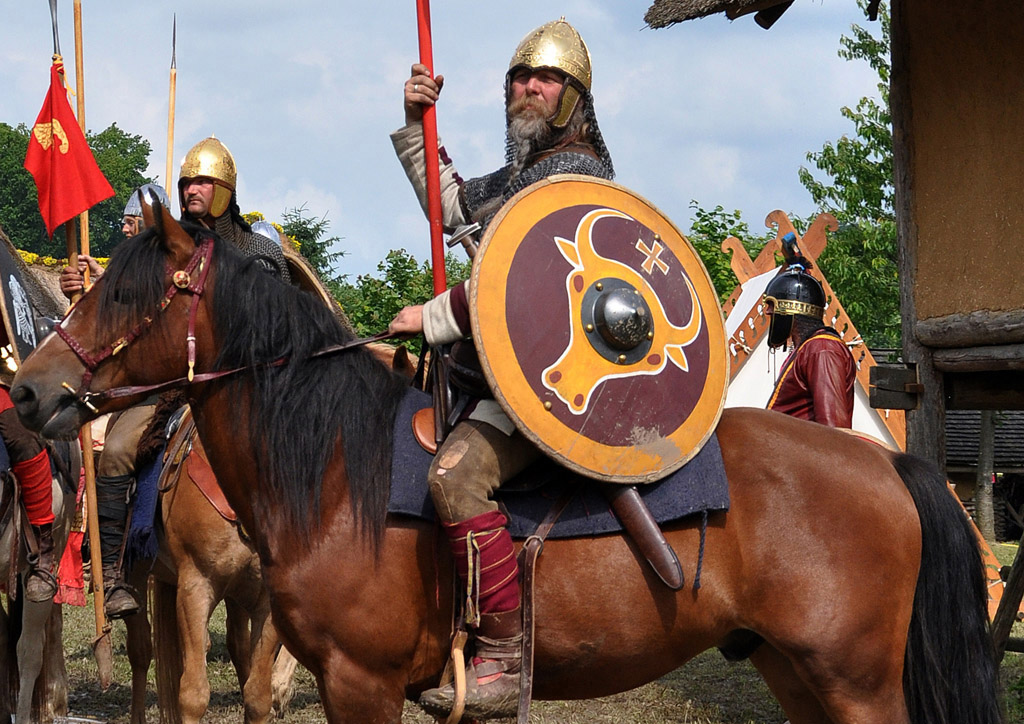 Arian Ziliox as frankish nobleman on international museum festival Marle/ France