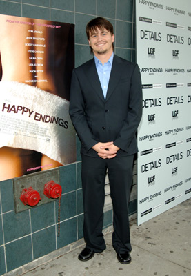 Jason Ritter at event of Happy Endings (2005)