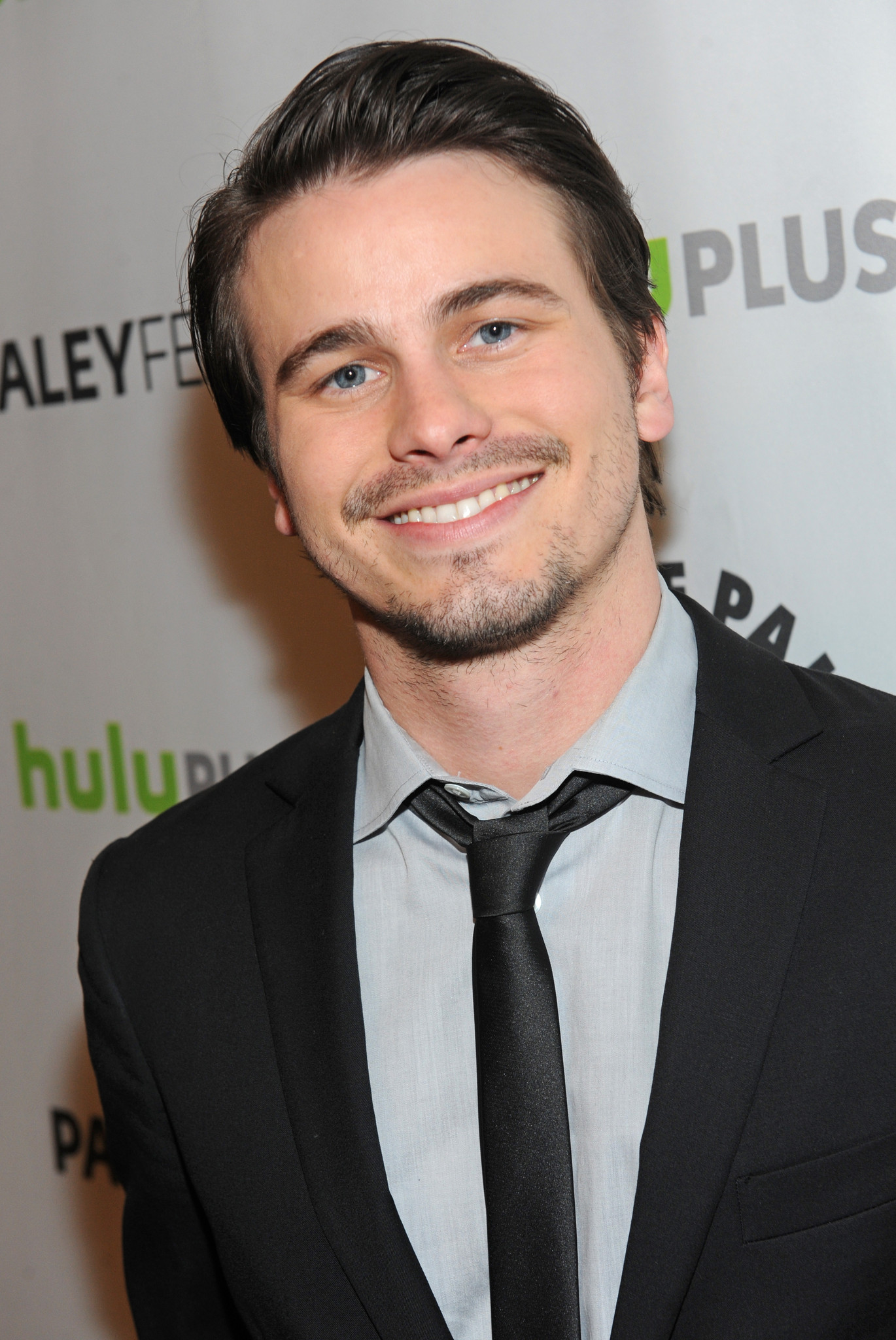 Jason Ritter at event of Parenthood (2010)