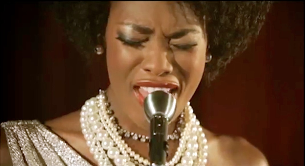 Jazz Singer in Gulder Commercial