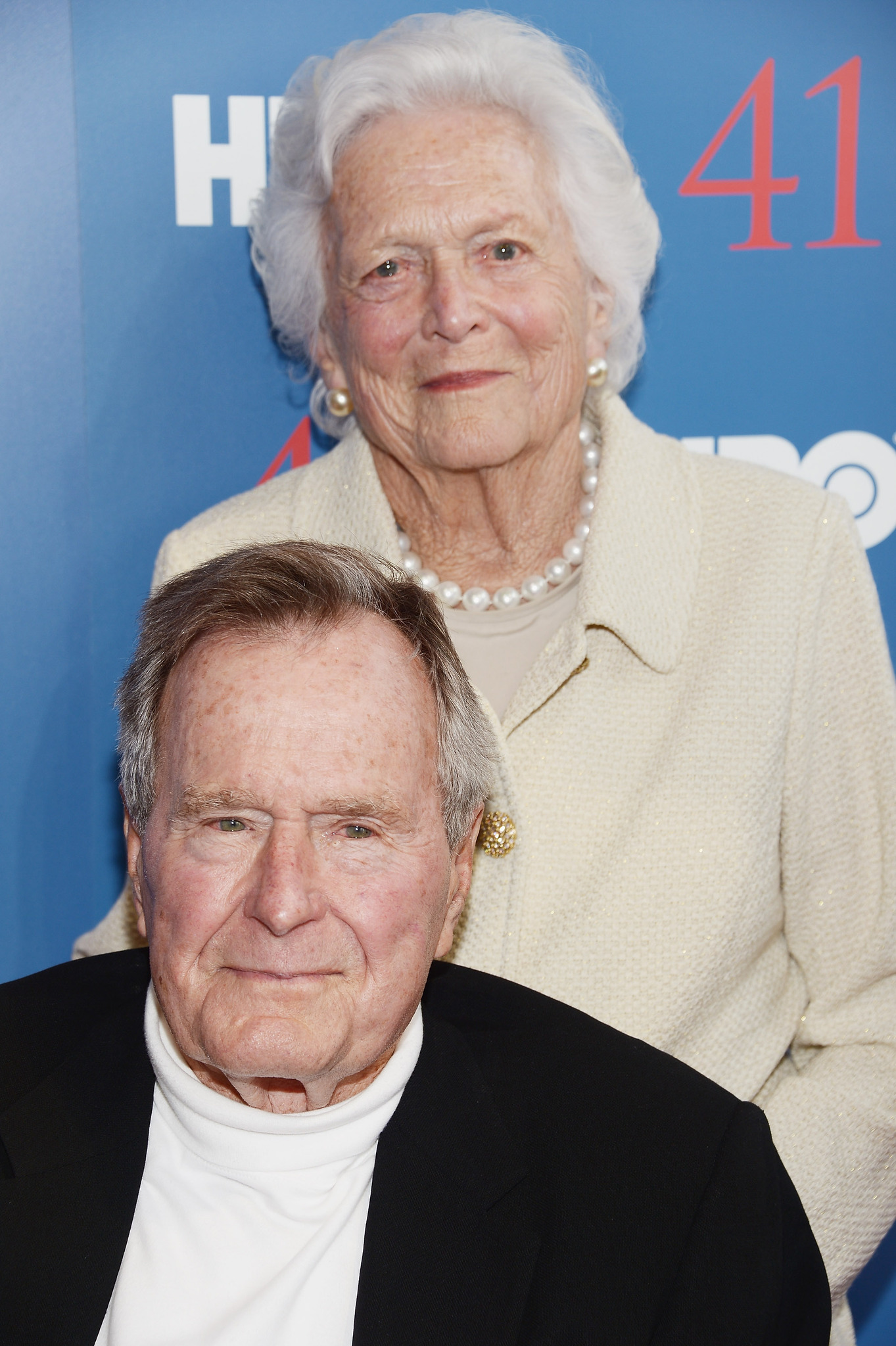 Barbara Bush and George Bush at event of 41 (2012)