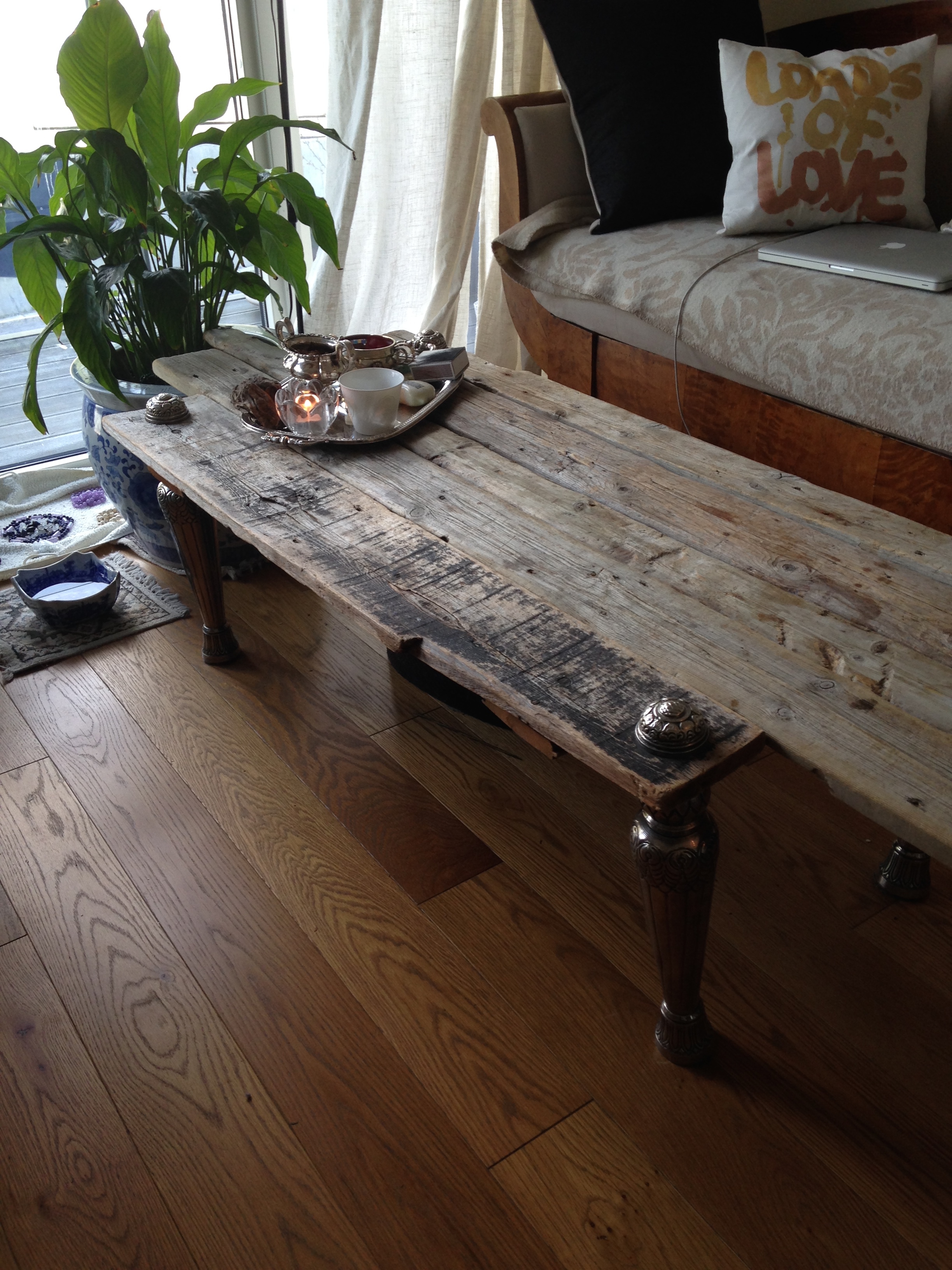 Driftwood coffee table design and craft, VLM