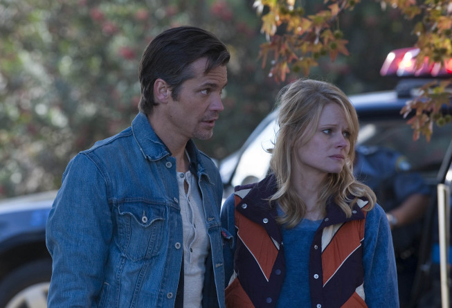 Still of Joelle Carter and Timothy Olyphant in Justified: Blind Spot (2010)