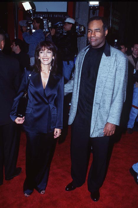 Michael Dorn and Marina Sirtis at event of Star Trek: First Contact (1996)