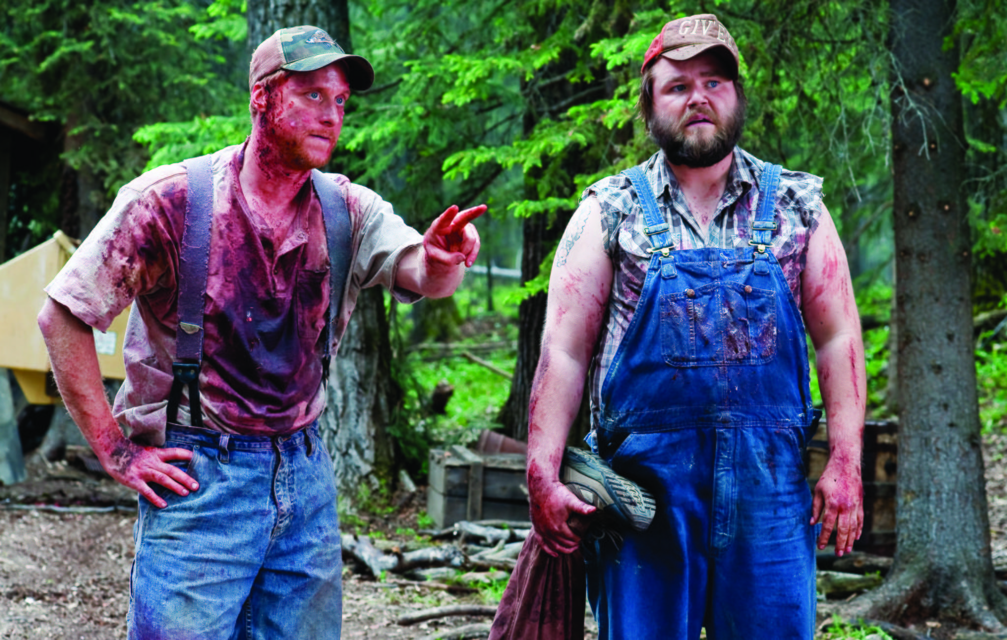 Still of Tyler Labine and Alan Tudyk in Pats baisiausias Deilo ir Takerio filmas (2010)