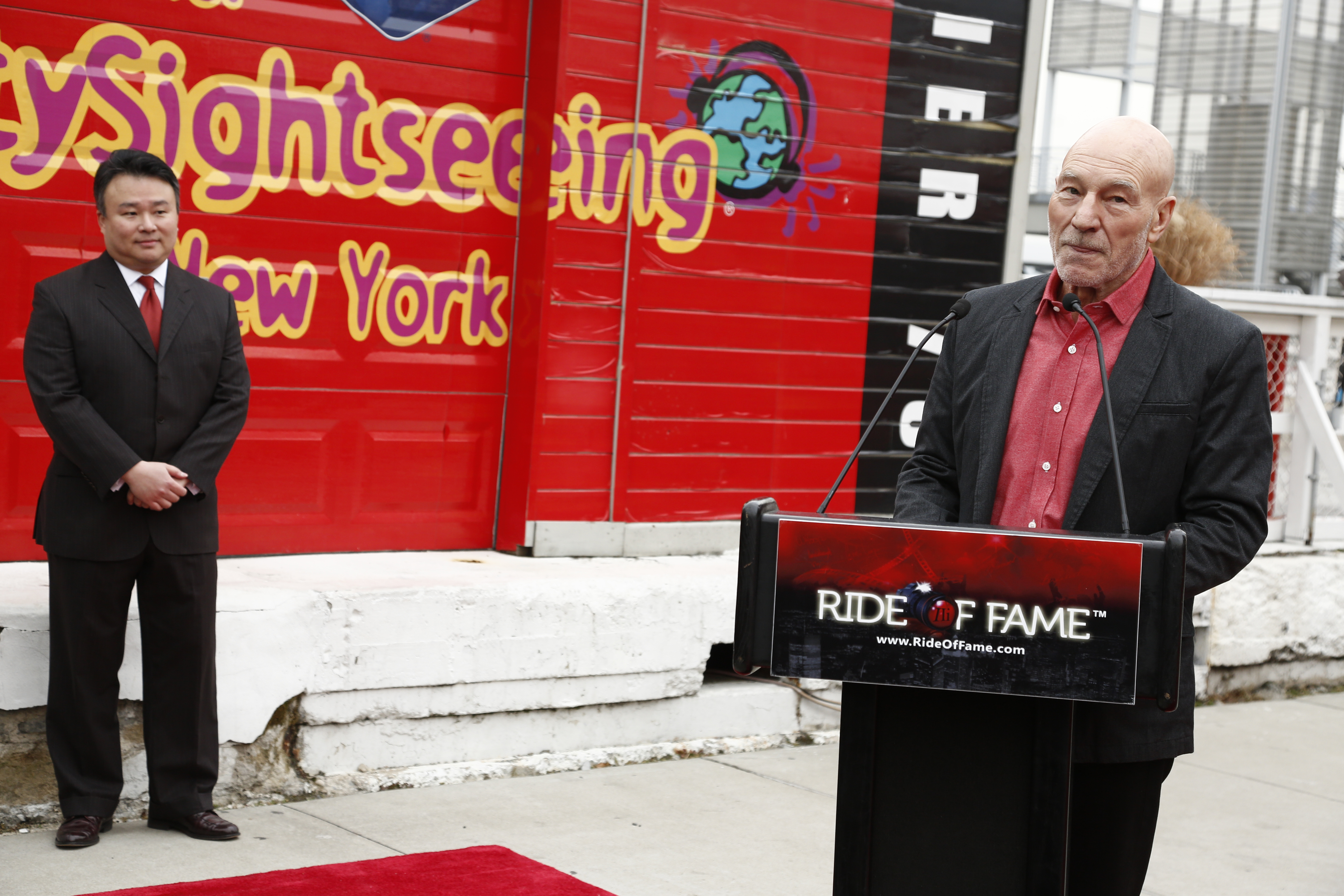 Ride of Fame Honoree Sir Patrick Stewart addresses to press, with David W. Chien (December 4th, 2013).
