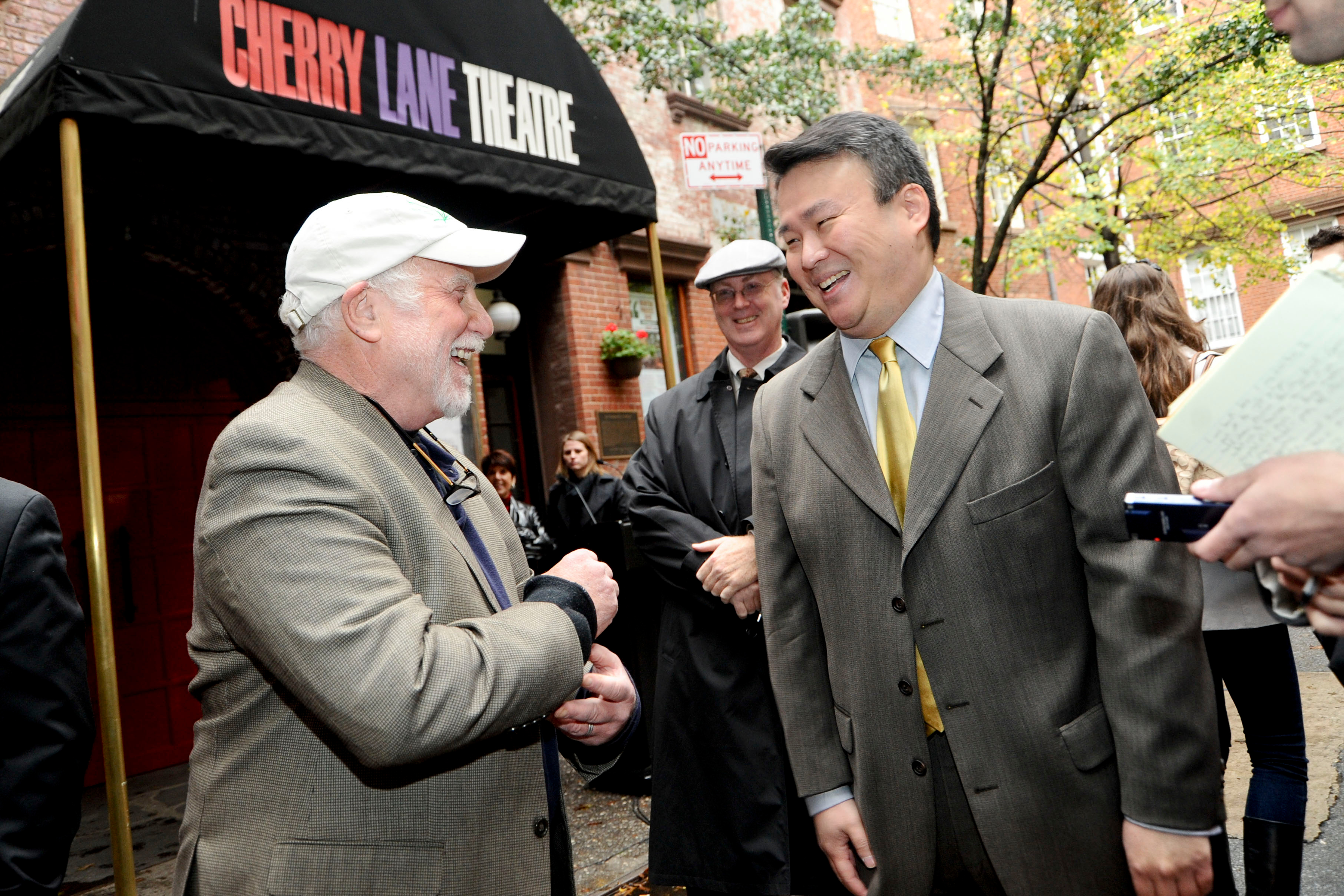 David W. Chien with Richard Dreyfuss at Ride of Fame (November 5th, 2010).