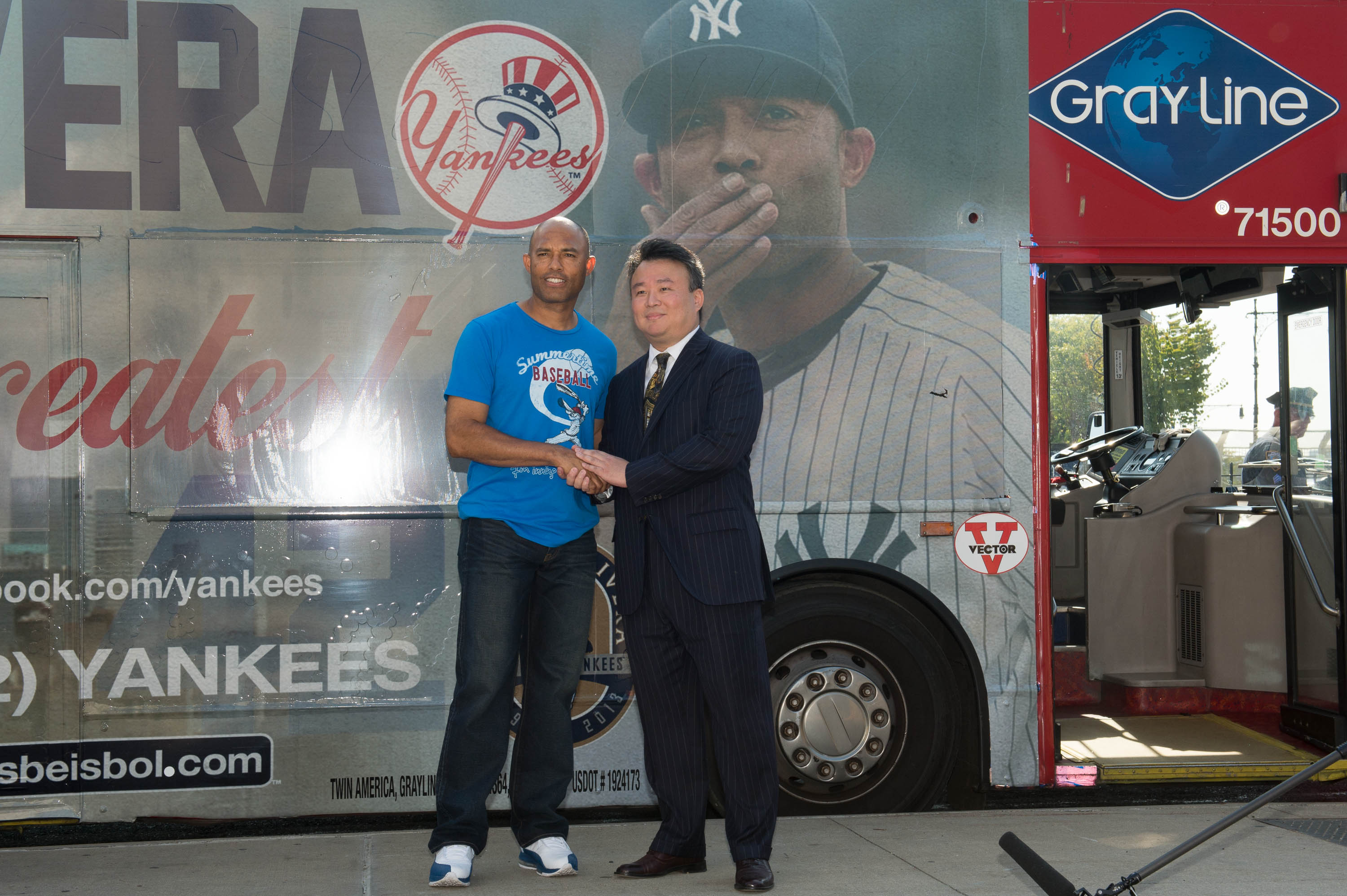 David W. Chien with Mariano Rivera at Ride of Fame (September 20th, 2013).