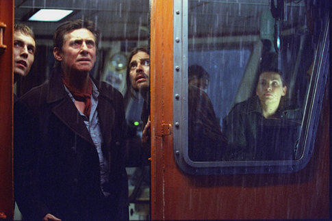 (l to r) Desmond Harrington, Gabriel Byrne, Karl Urban, and Julianna Margulies