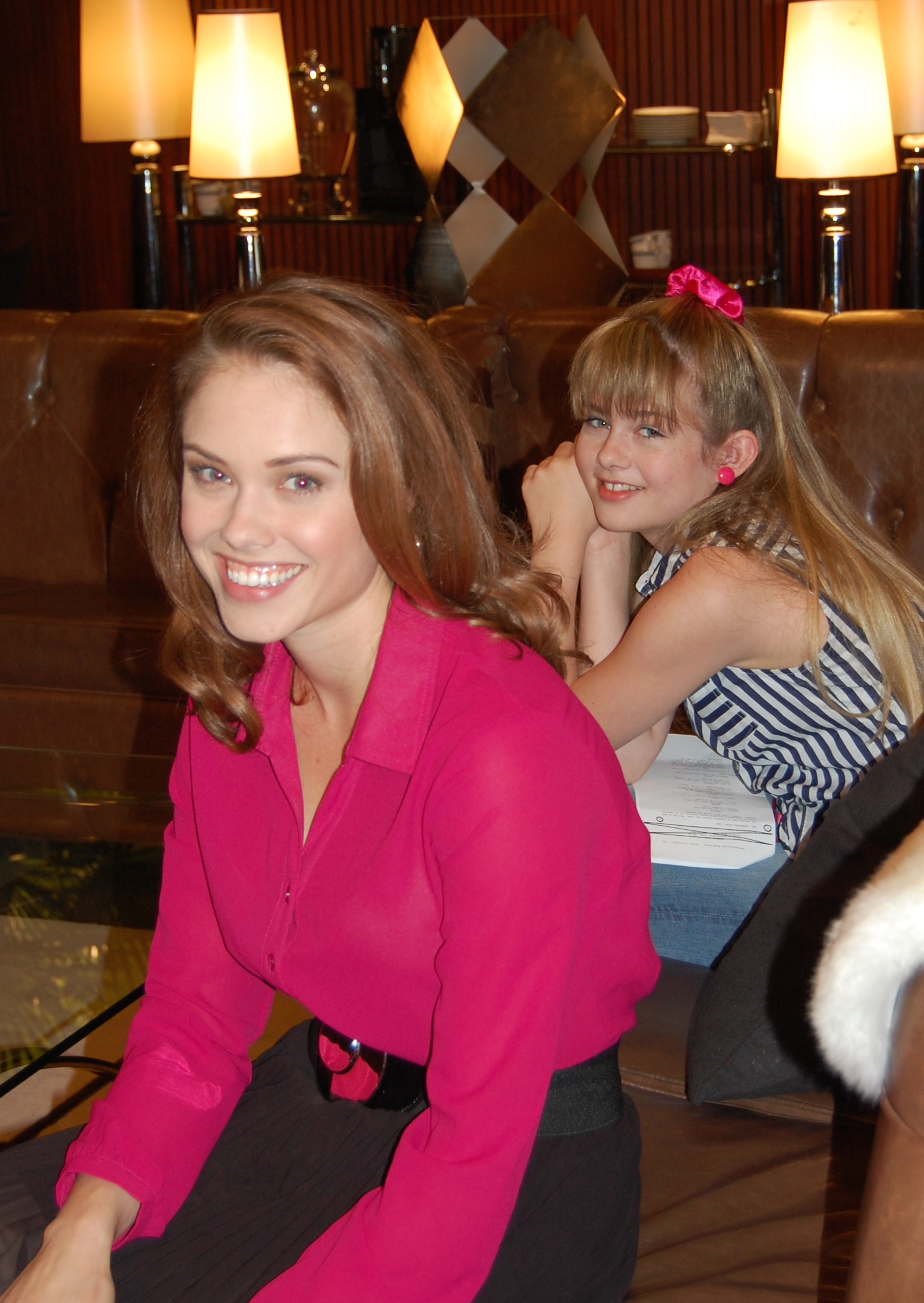 Unauthorized Full House-Jordyn and Stephanie Bennett on set