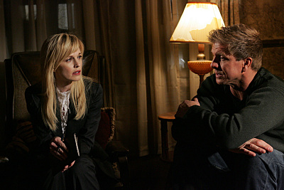 Still of Kenny Johnson and Kathryn Morris in Cold Case (2003)