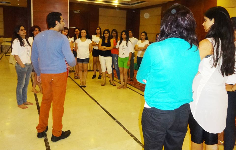 Gaurav Nanda Conducting Workshop On Emotional Freedom (EFT) & Speech For MRS India Worldwide Contestant !