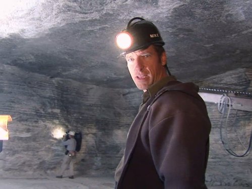 Still of Mike Rowe and Troy Paff in Dirty Jobs (2005)