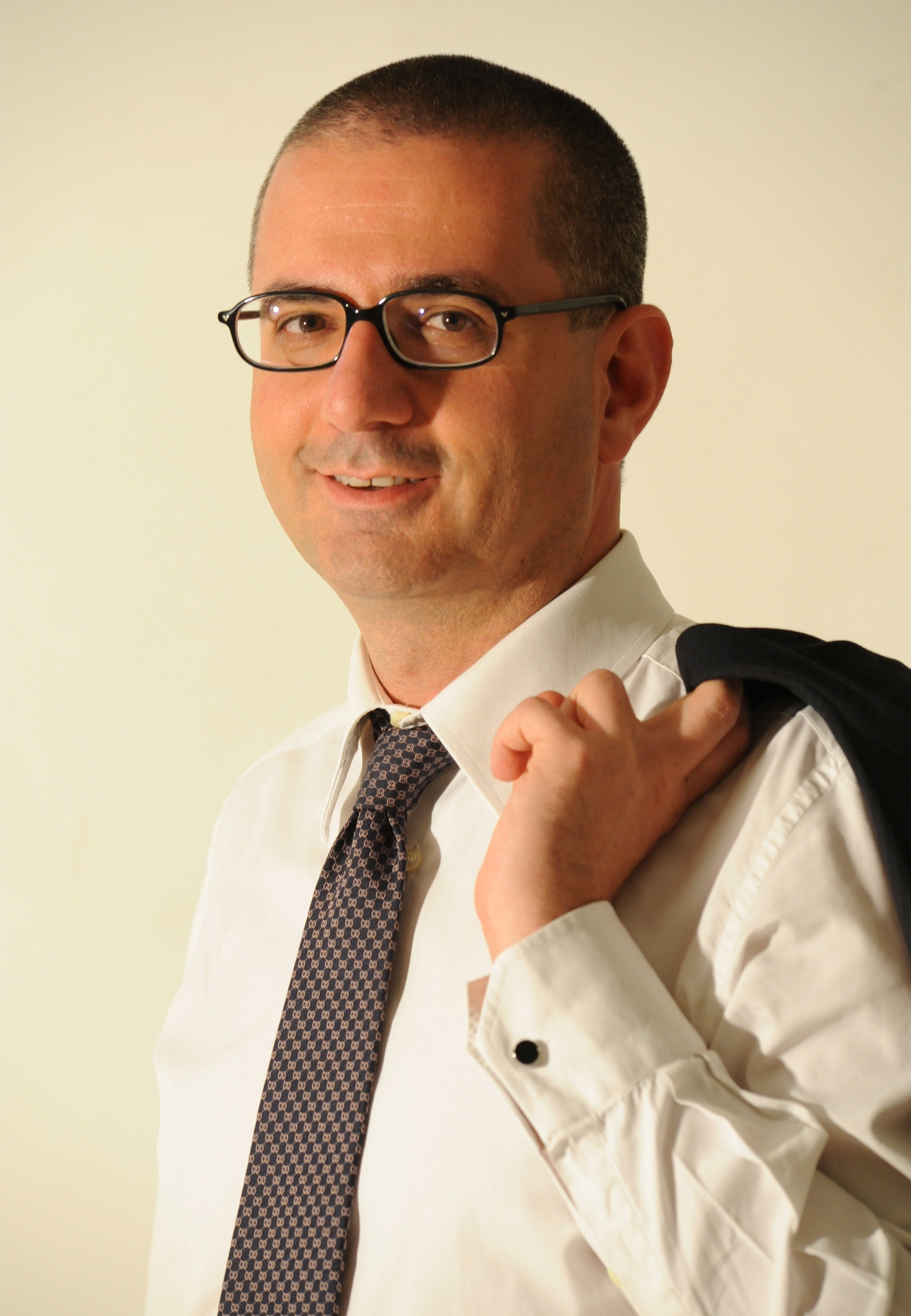 Giuseppe Lepore, Chemical Engineer, Master in International Trade, in Quality Management and in the Business Management. Today entrepreneur, producer, journalist and publisher.
