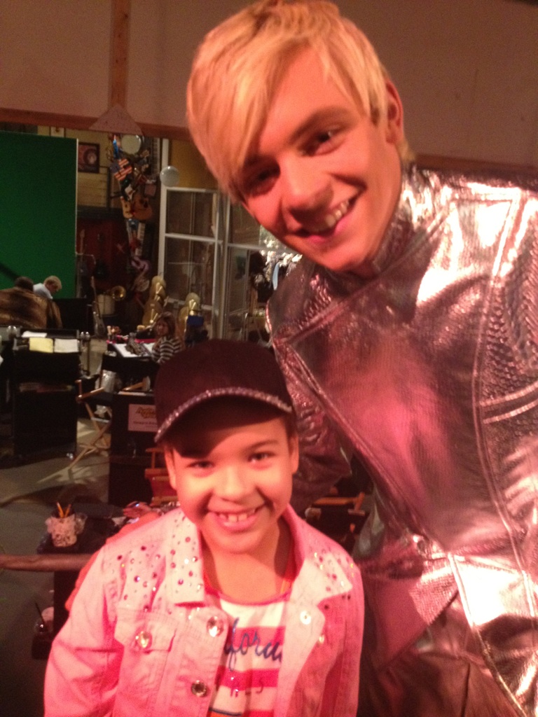 Alexis hanging at her favorite show with one of her favorite people.