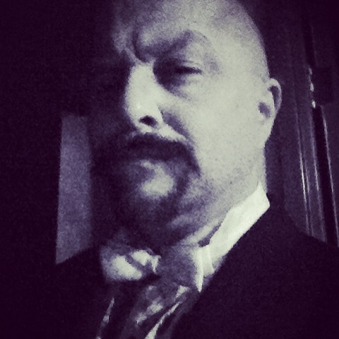 Distinguished looking, Hollywood Film Noir style